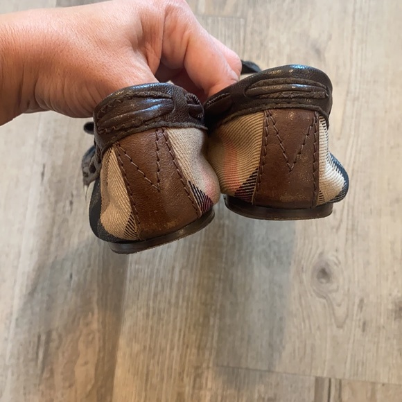 Burberry flat shoe - Picture 4 of 7
